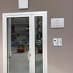 The Superhost - Il Lux