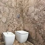 Bed & Breakfast The Superhost - Il Lux 4*