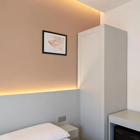 The Superhost - Il Lux 4* Crotone