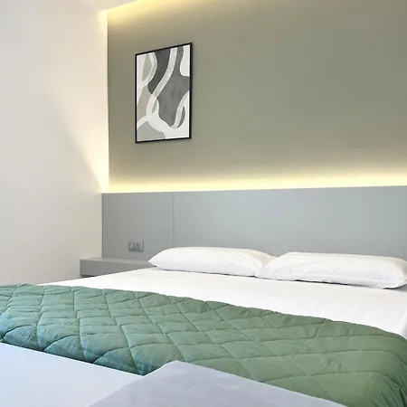 Bed & Breakfast The Superhost - Il Lux Crotone