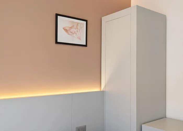 The Superhost - Il Lux 4* Crotone